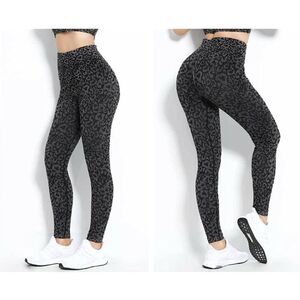 Boutique Leopard Print High Waisted Butt Cinched Leggings Size Large